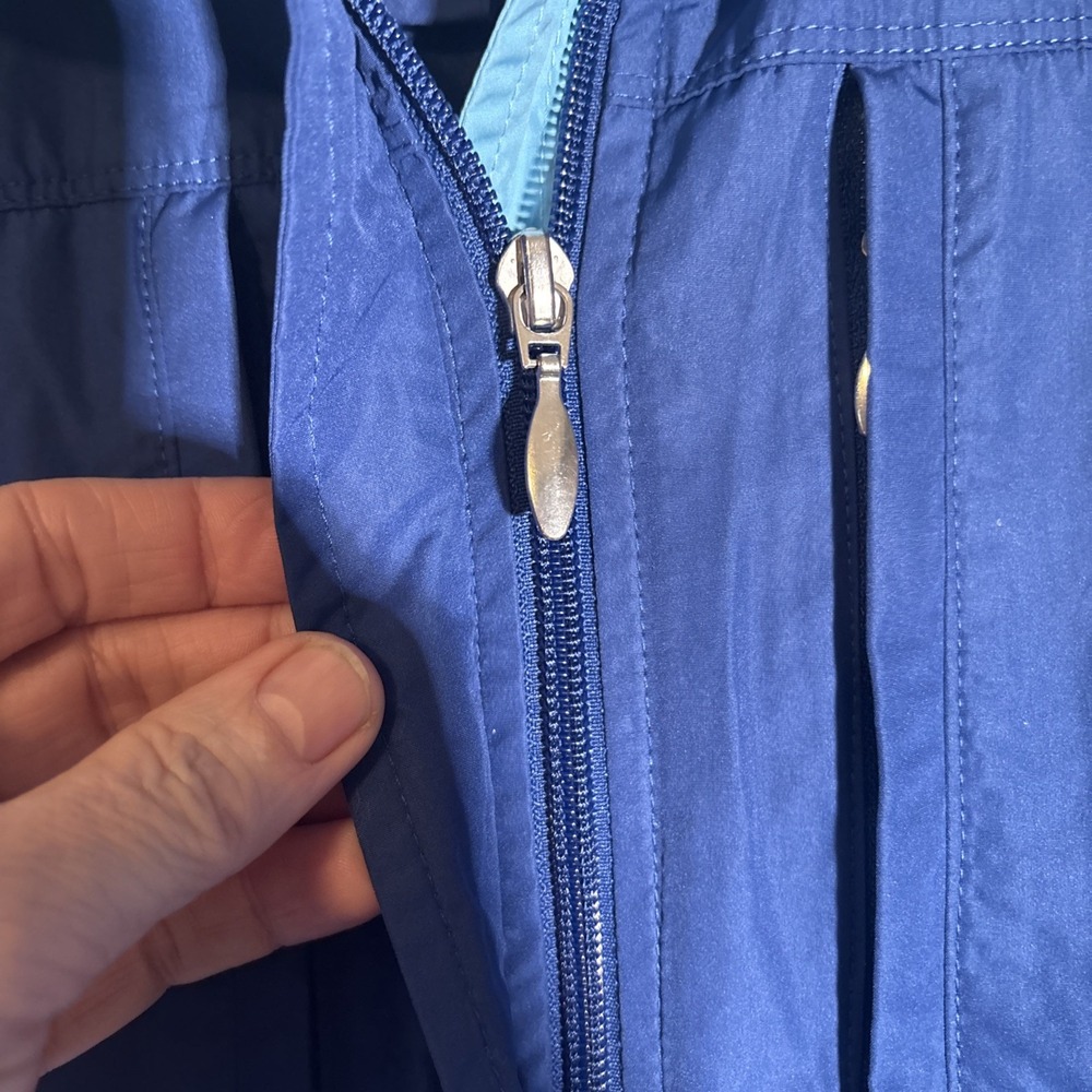 Nike Wind Runner Jacket Ladies Sz XL. Hooded. Blue,‎ White, Teal - Picture 6 of 15